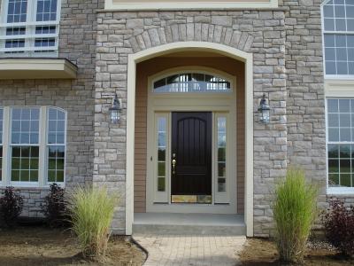 front-entry-with-cultured-stone